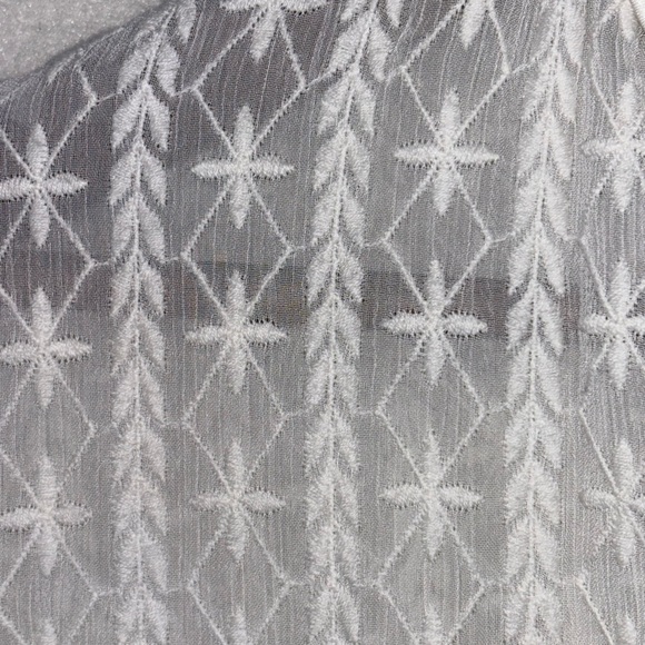 ANTHROPOLOGIE CURRENT AIR Women's White Blouse V‎ Neck Sheer Short Sleeve Medium - Picture 5 of 14